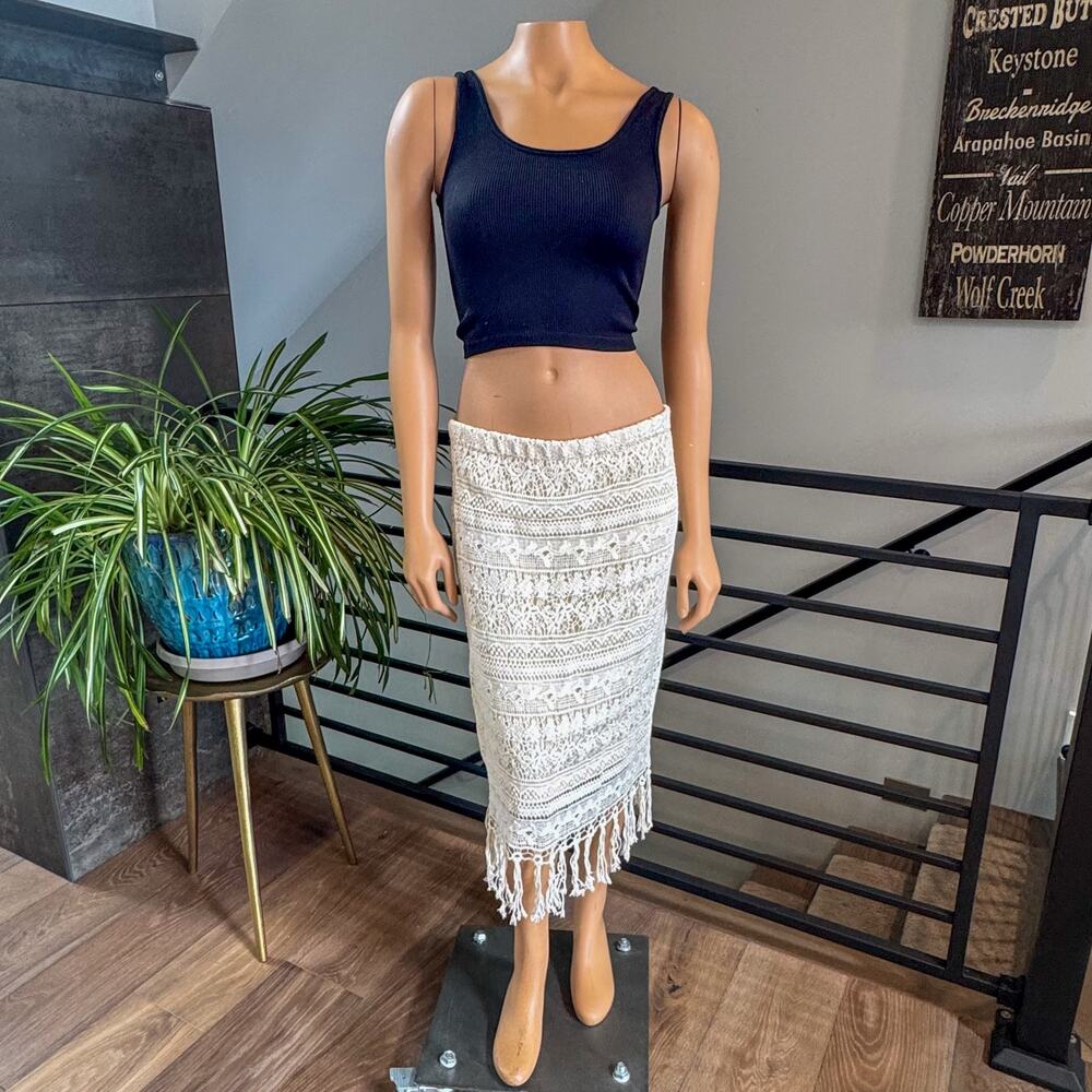 Chico's Cream Crochet Lace Midi Skirt - Boho Fringe Hem Lined Pencil Skirt Sz 1